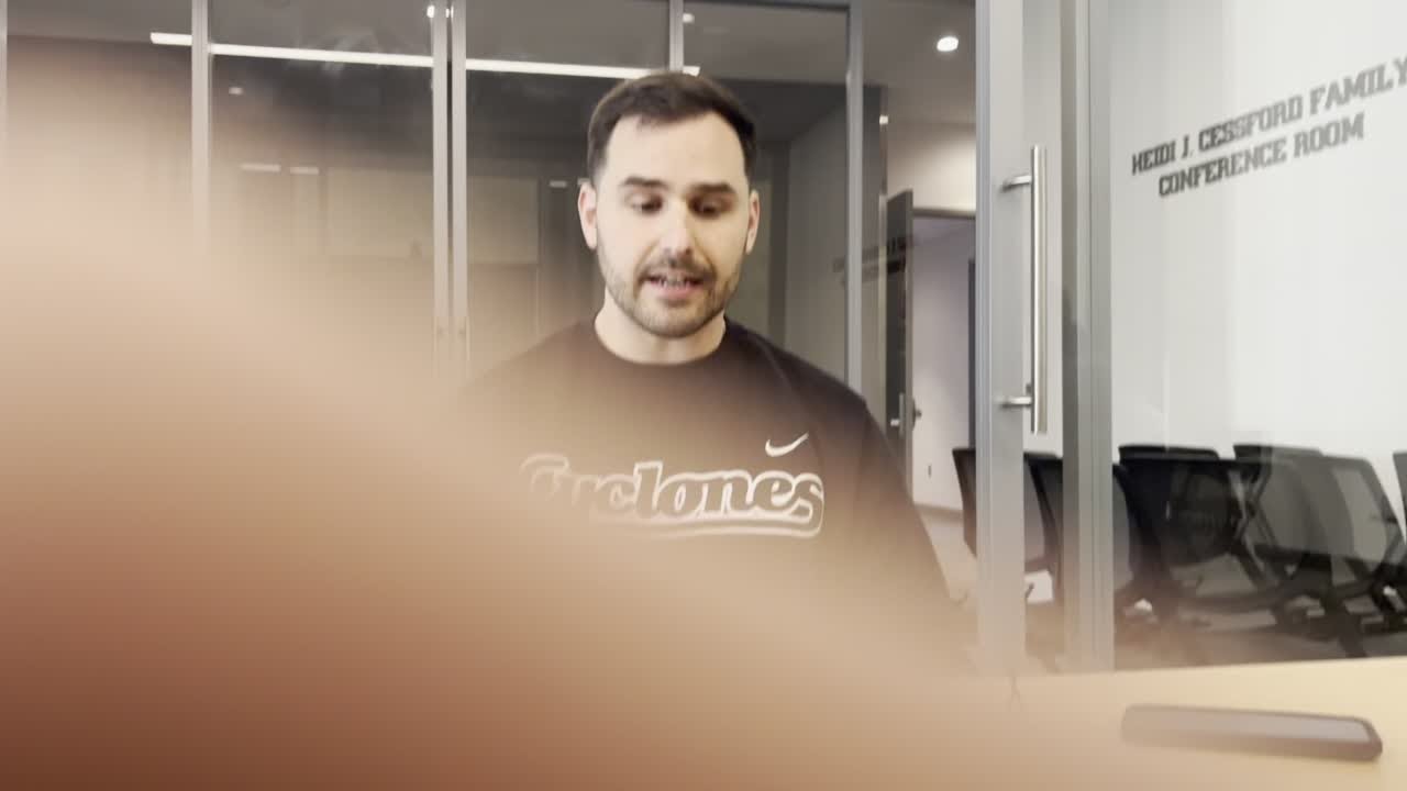 Iowa State defensive coordinator Jesse Bobbit talks hands-on practice approach | Feb. 13