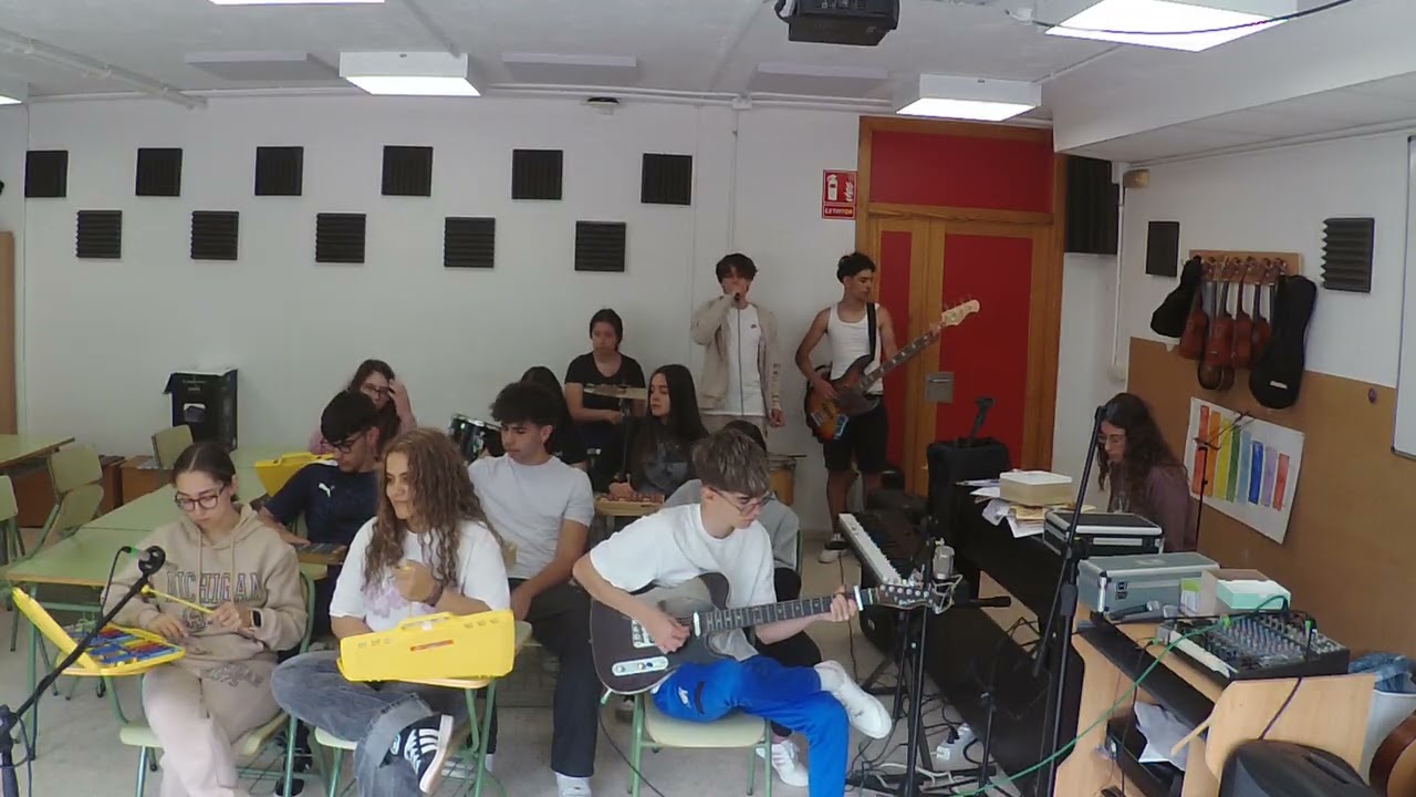 CPI de PONTECESURES - 4º ESO - El fin del mundo (La La Love You)