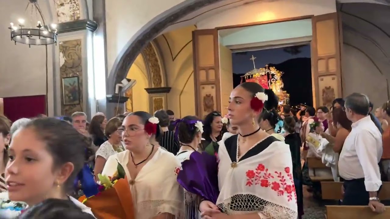 Llegada de la Virgen del Oro y Los Santos Médicos a la parroquia de San Pablo