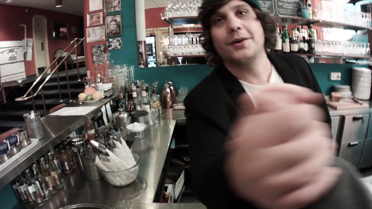 Axis - Behind the scenes: A day in the life of a business owner.