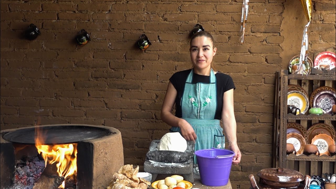 Chicharron En Chile Rojo La Cocina En El Rancho