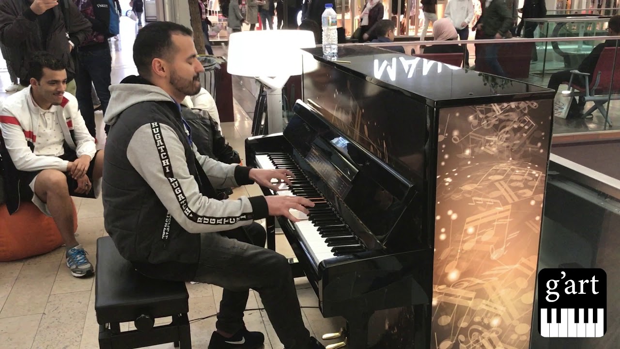 Lassaad improvise Gare de l’Est #pianoengare