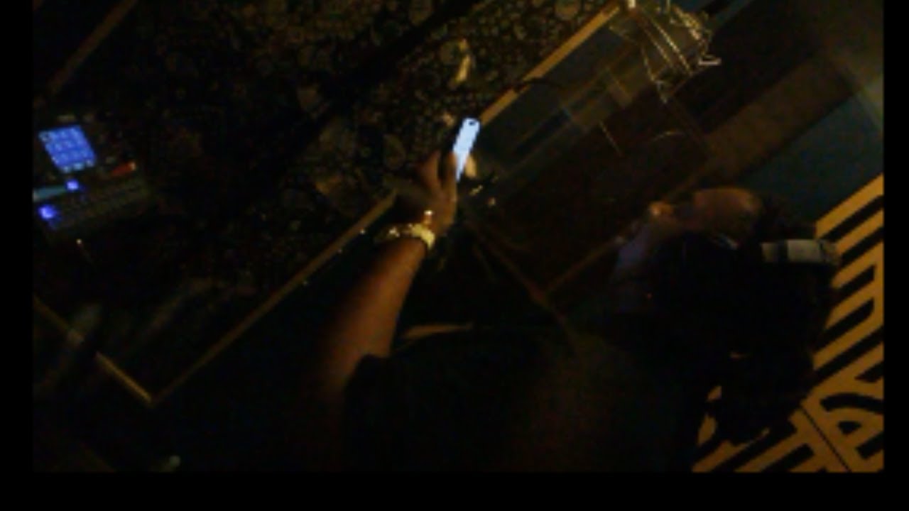 SHOW THE WORLD ( STUDIO VISUALIZER )