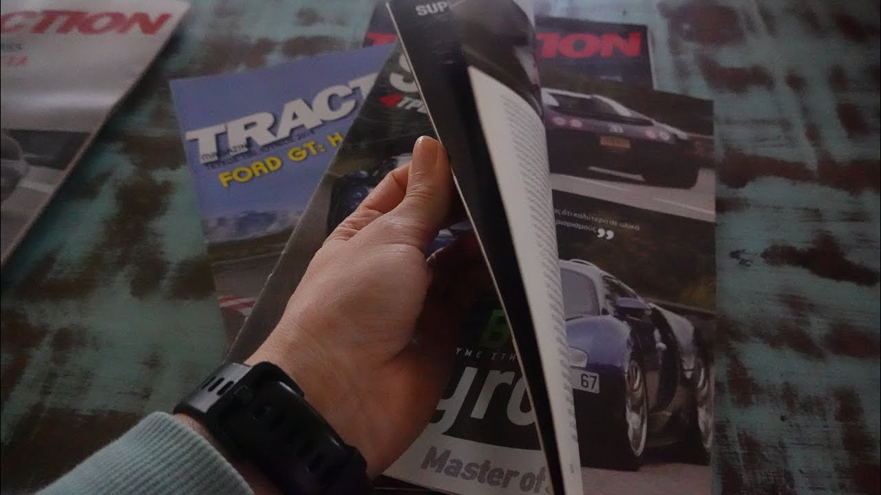 ASMR flipping pages magazine / no talking