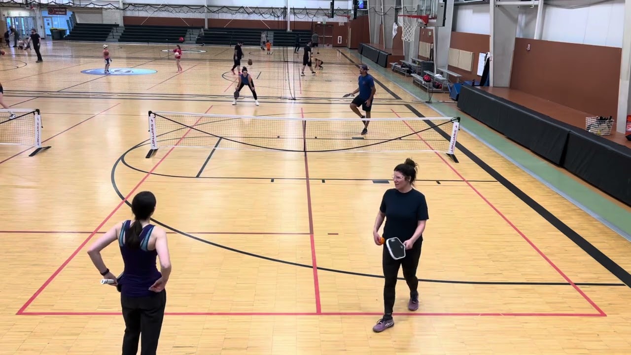 Alaska Pickleball Lauren/Kaitlyn vs Heather/Albert