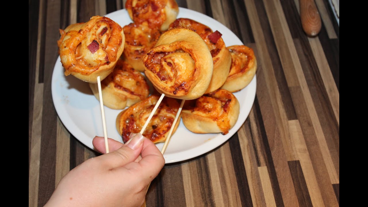 Pizzaschnecken - Pizzalollies super schnell und einfach