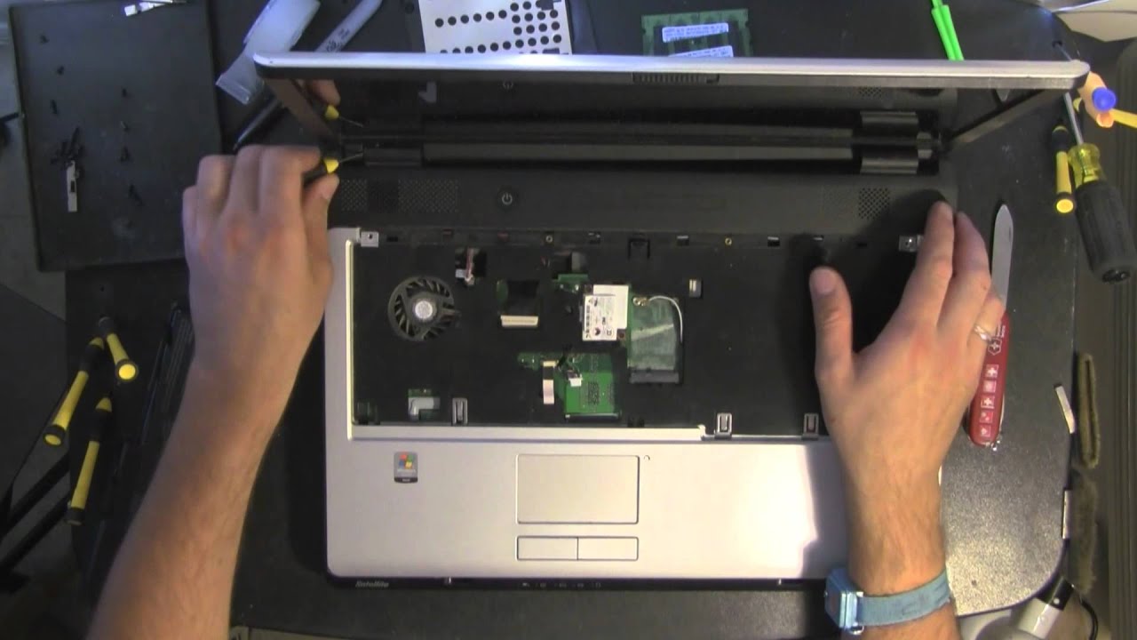 TOSHIBA SATELLITE L355 take apart video, disassemble, how to open disassembly