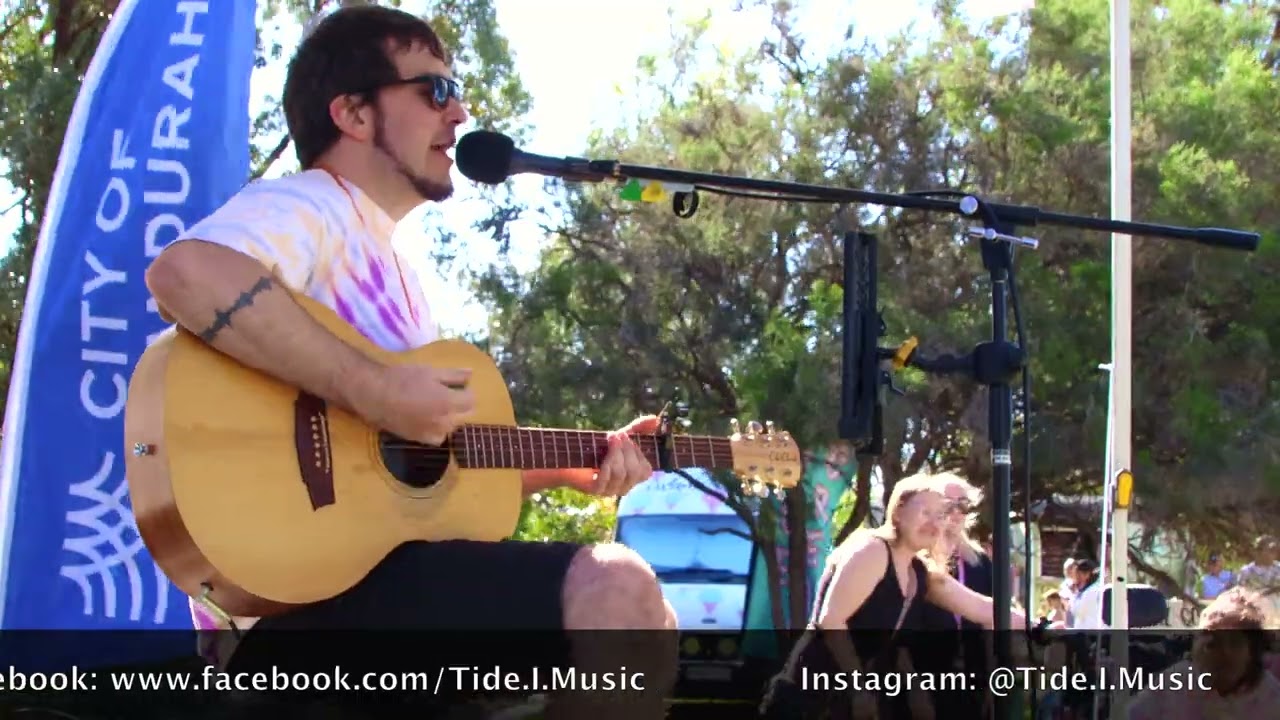 99 Red Balloons (Nena/Goldfinger Acoustic Cover) - Tide I Music @ Music In The Burbs, Madora Bay