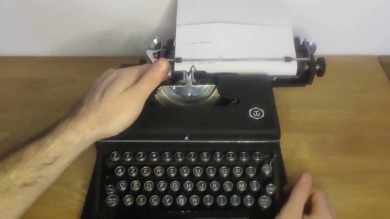 Tutoriel d'utilisation de la machine à écrire Remington G