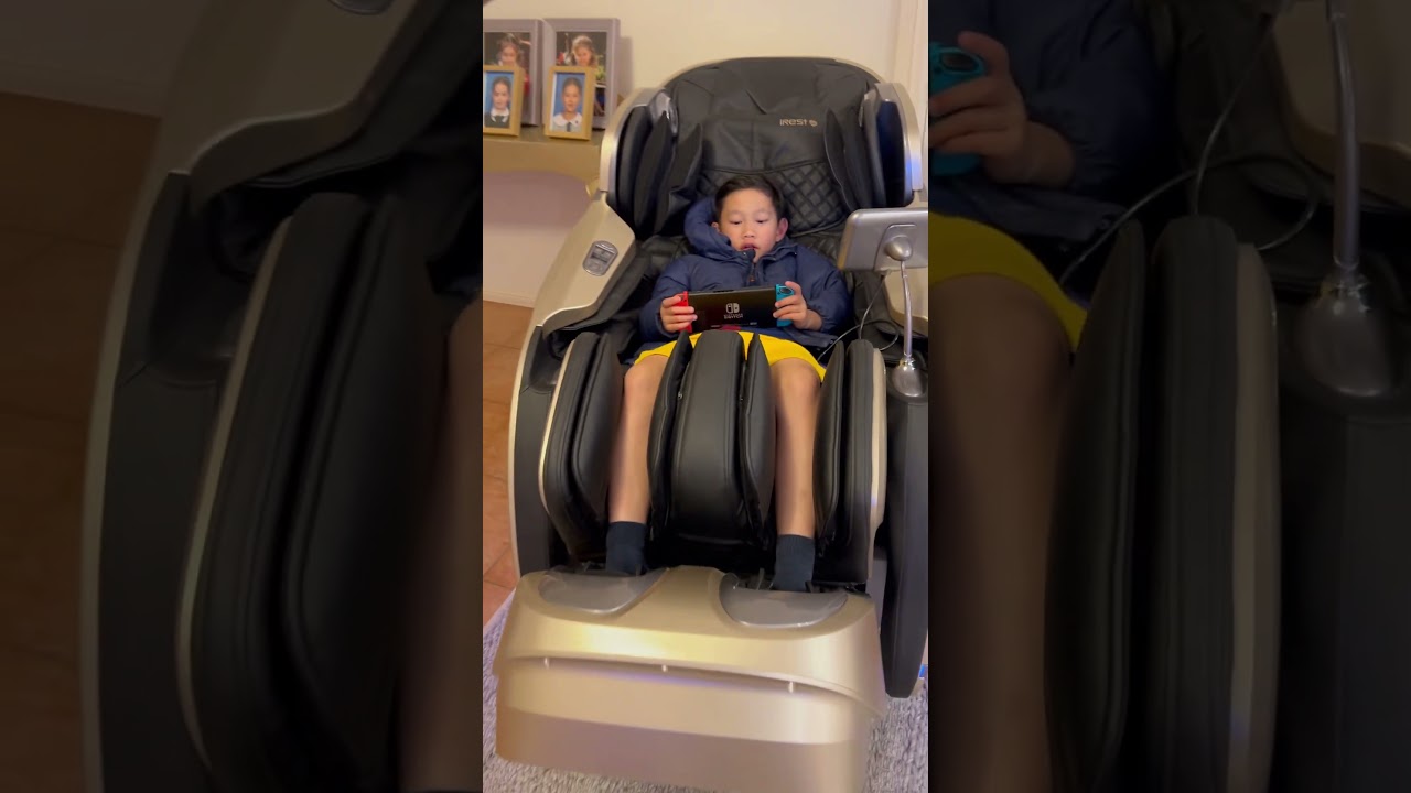 Kid tries MOST COMFORTABLE MASSAGE CHAIR