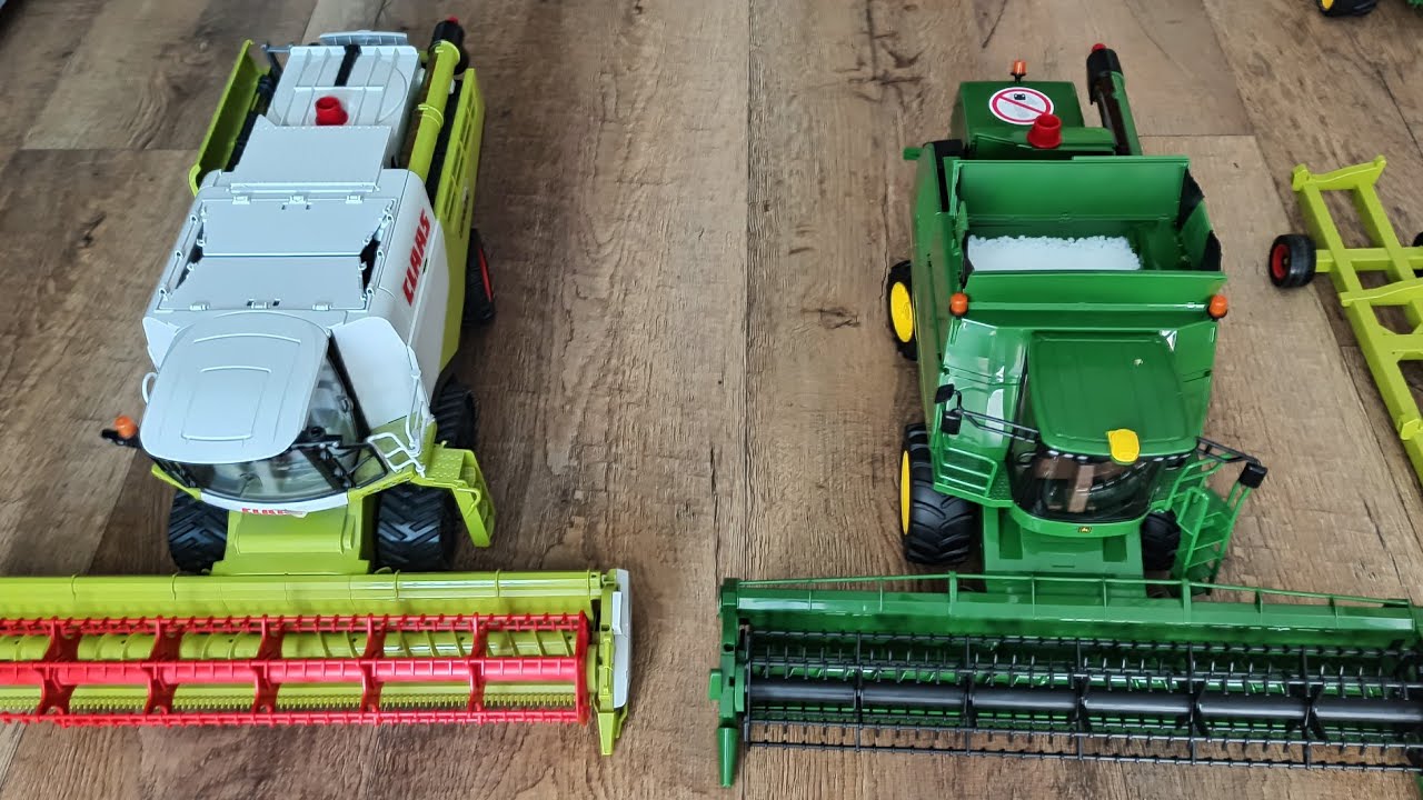 Bruder John Deere T670I and Claas Lexion 780 por&oacute;wnanie/ comparison