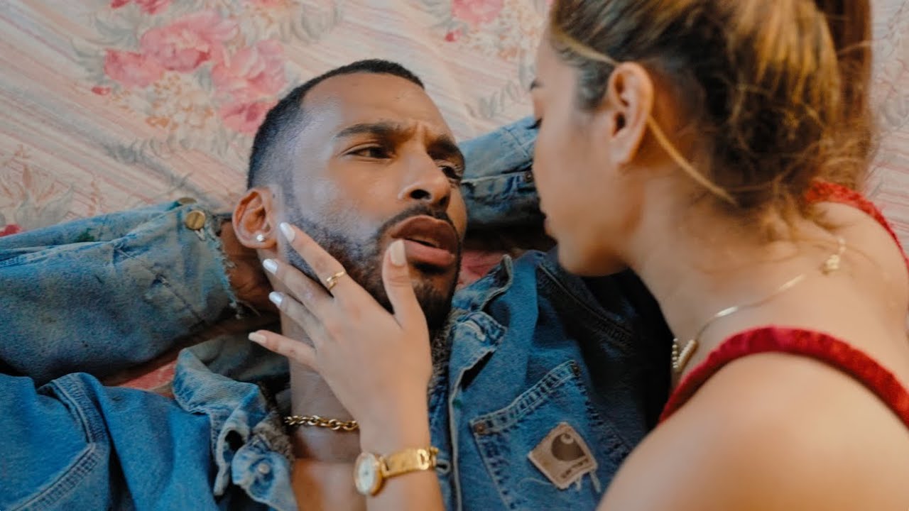 Lyris Haye & Vaga  - Dingue (Clip Officiel)