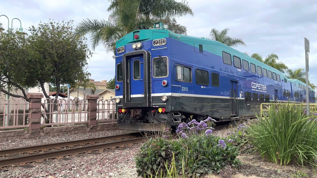 Railfaning Oceanside and Carlsbad coaster Surfliner and sprinter 1/17/21