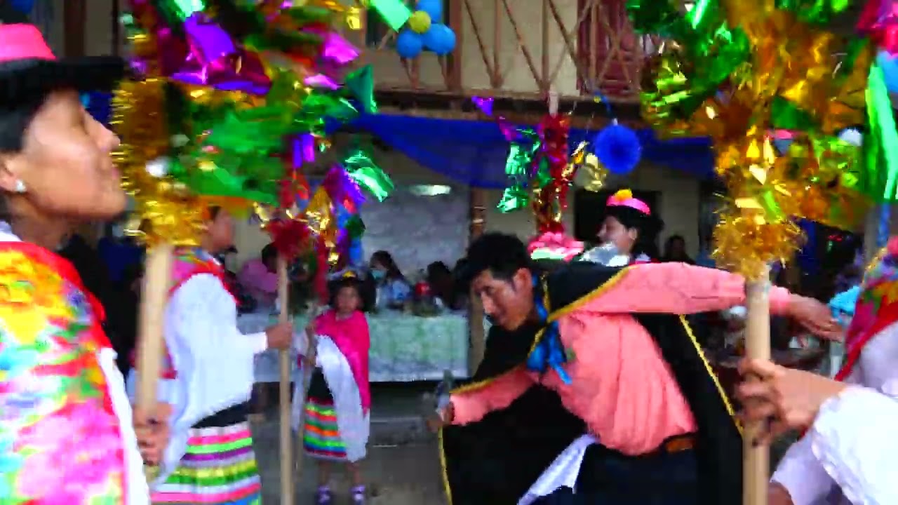 HUAYLIAS Y PASTORES DE PACAPAUSA EN CHUMPI ES CHUMPI CON ARPA Y VIOLIN CON HUAMANI PRODUCCIONES
