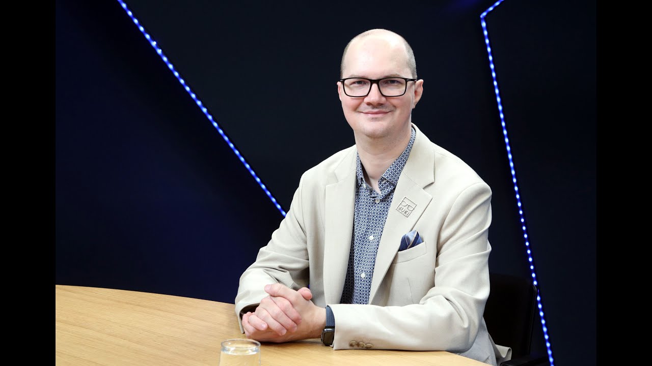 Supermoč: Dr. Uro&scaron; Ocepek &ndash; učitelj, ki bi ga moral imeti vsak otrok