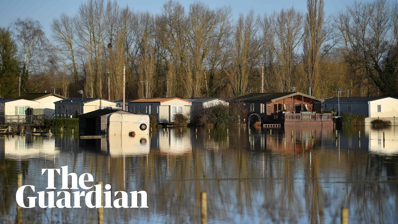 Towns and villages deluged as flooding hits south England
