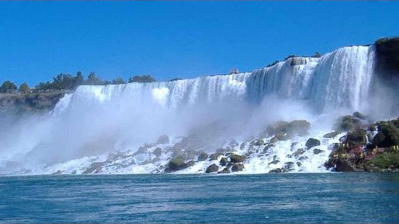 Niagara Falls Canadian Side Tour and Maid of the Mist Boat Ride
