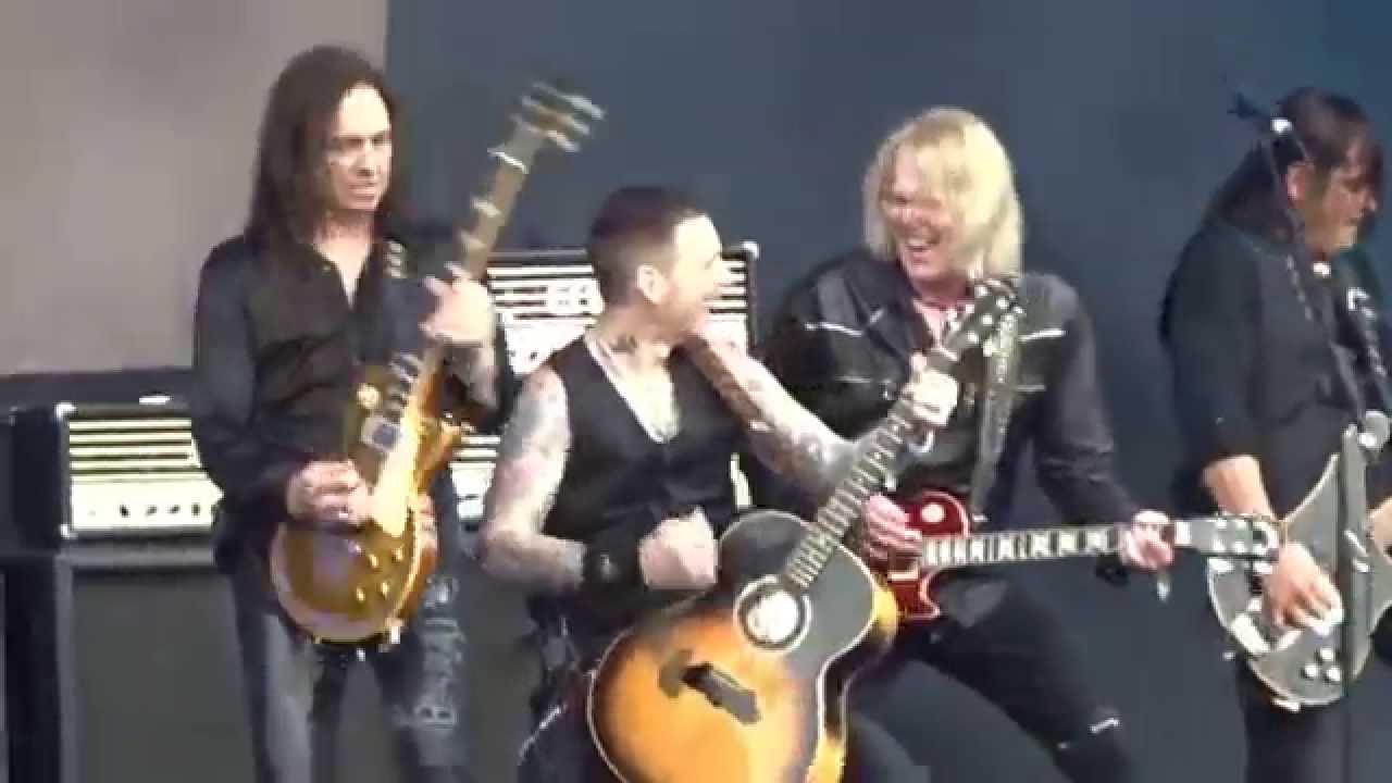 Black Star Riders - Whiskey In The Jar