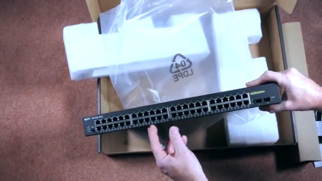 ZyXEL GS1900-48HP Switch Unboxing