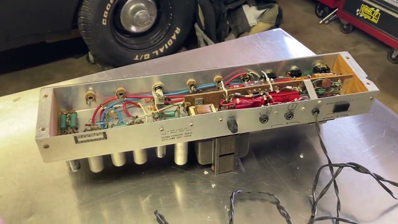 1963 Silvertone 1485 guitar amp, refurbish and demo 
