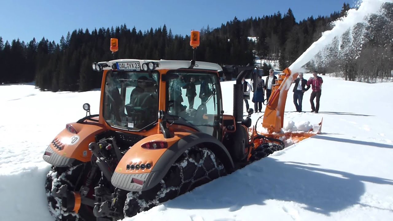 Kahlbacher Fr&auml;sschleuder KFS 950/2600 auf Fendt Vario 724
