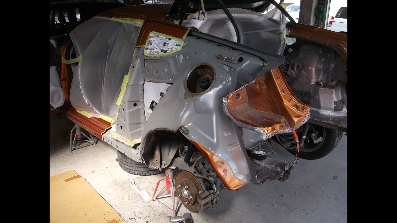 大事故！大破！ホンダ　CR-Z ZF1 修理　千葉　埼玉　東京　茨城　神奈川　栃木　群馬　山梨　長野　福島　新潟　静岡　レッカー可能　仕上がり重視の板金塗装専門店　タキザワ自動車