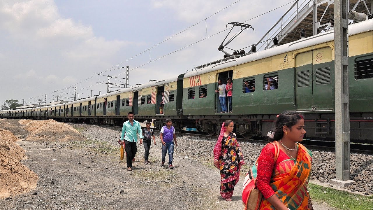 Shantipur Local EMU Train I Kalinarayanpur Junction Railway Station I Indian Railways