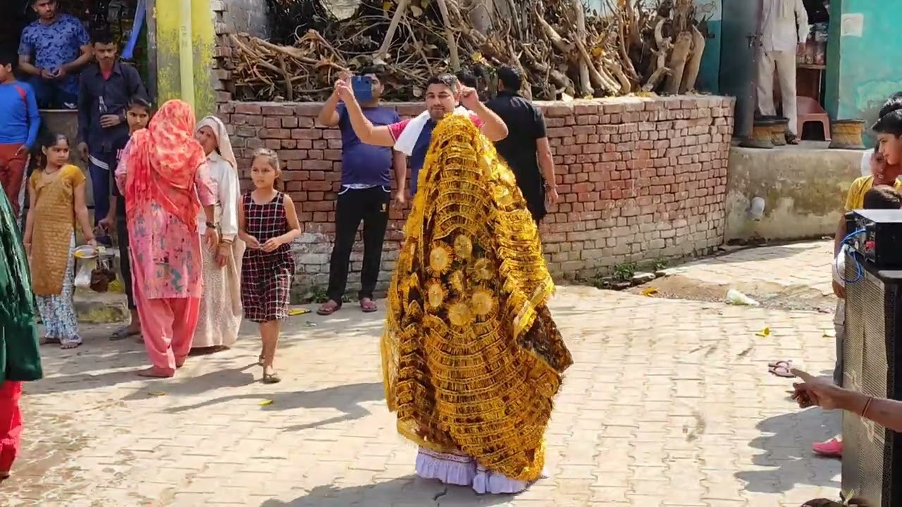 घूंघट में सैन चला गई रे गोरी पीरे वारी हुलवाना होली रसियाghunghat mai sain chala gayi re holi rasiya