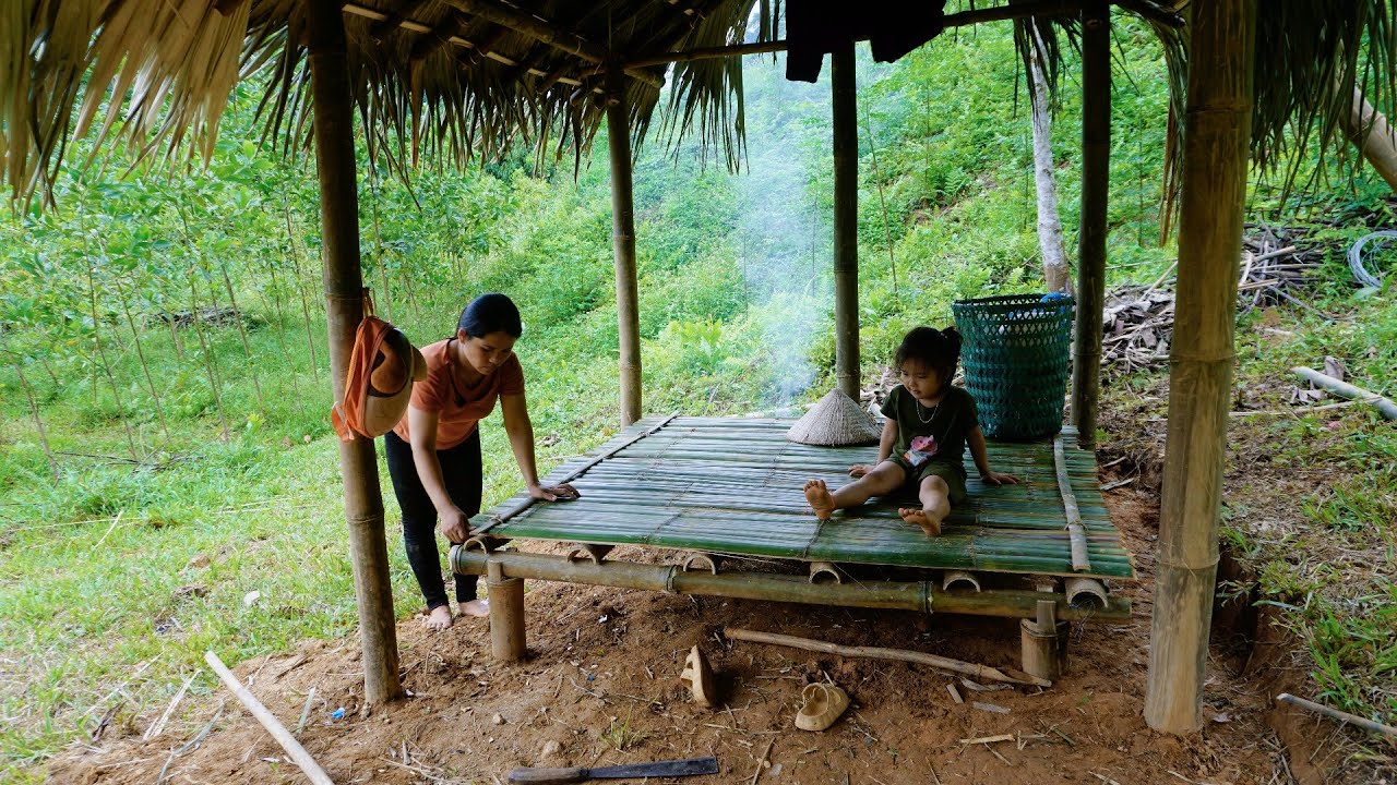 The third day of the mute mother building the bamboo house was full of hardship and fatigue.
