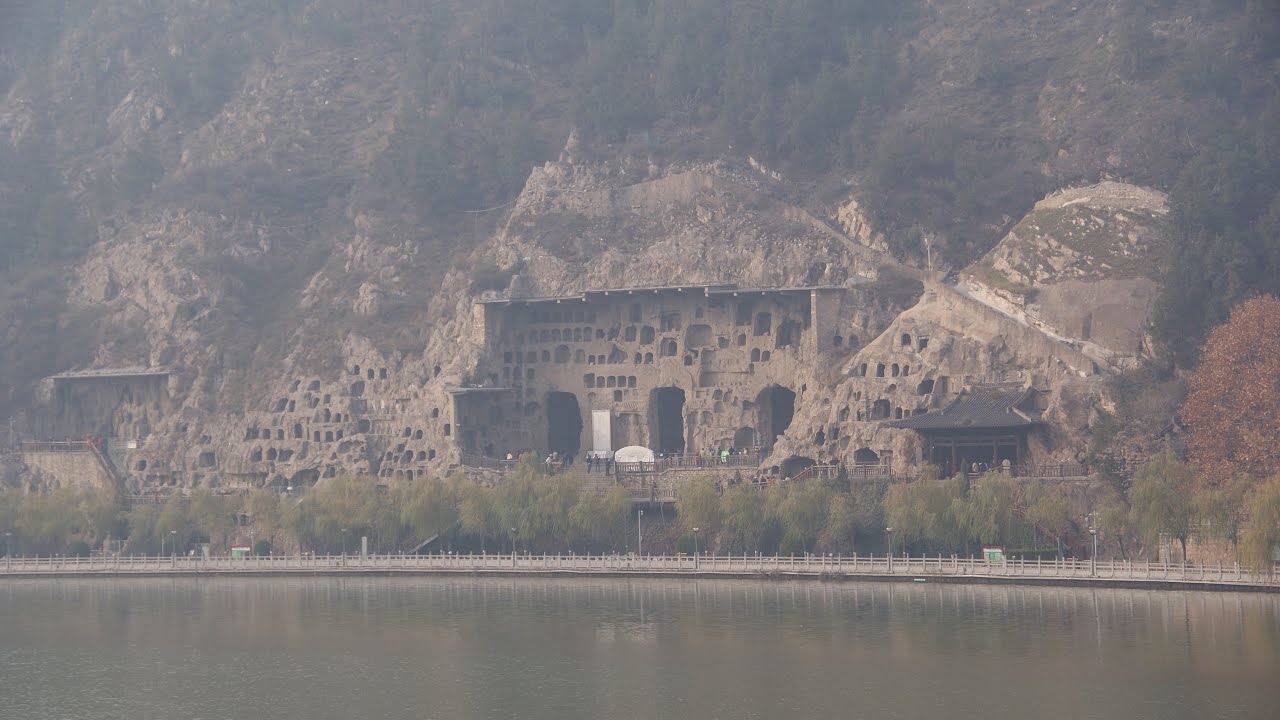 Luoyang - Longmen Caves (China) - 2016