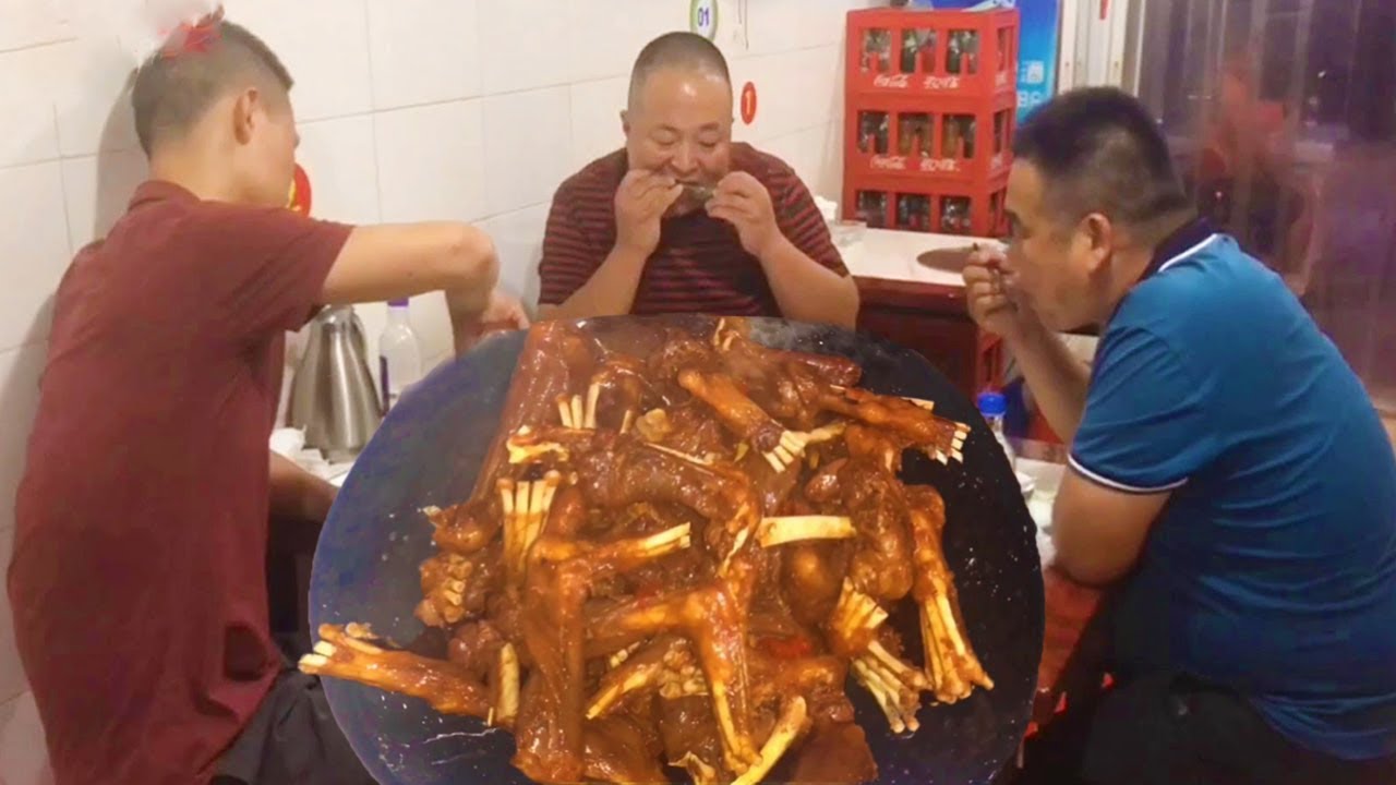 Braised dog claws, 20-year brand, the boss makes 2 small soil dogs at a time, braised dog meat