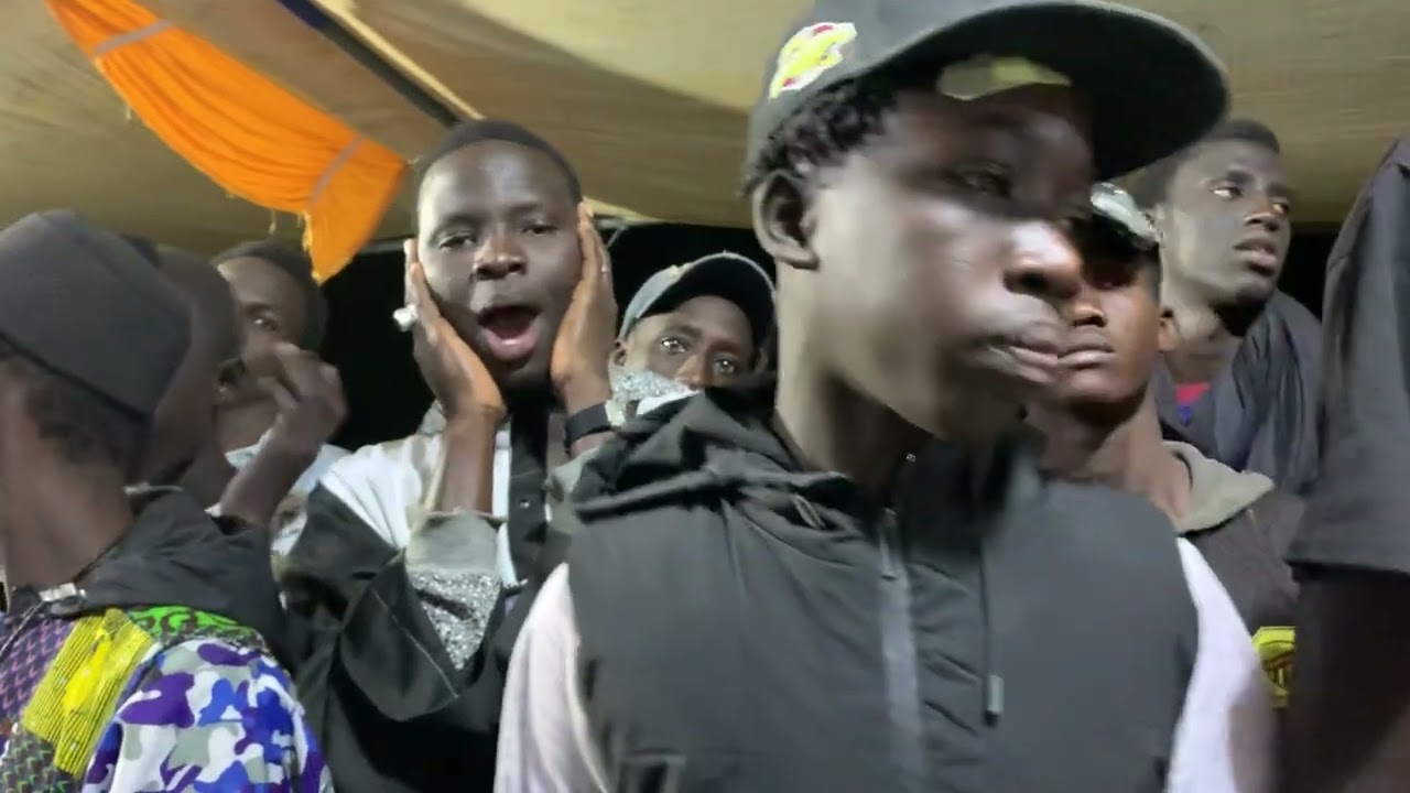WAKEUR NDIGUËL MAME IBRA FALL, SËÑ MOODU SËY