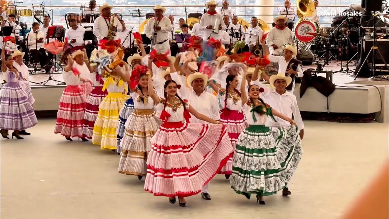 PINOTEPA NACIONAL en la GUELAGUETZA 2025 ✅