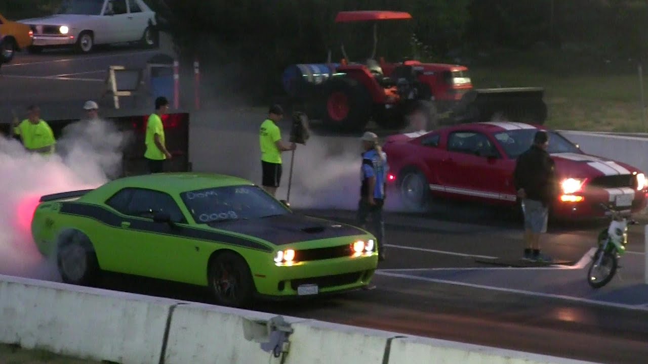 Revenge- Hellcat vs Shelby GT 500 drag race 1/4 mile
