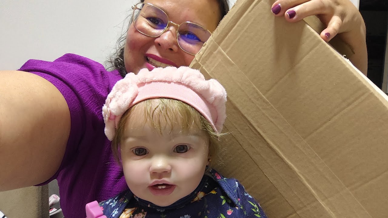 Déia Bebê Reborn está ao vivo!Se inscreve.Vocês pediram e chegou a bebê Reborn menina pro sorteio