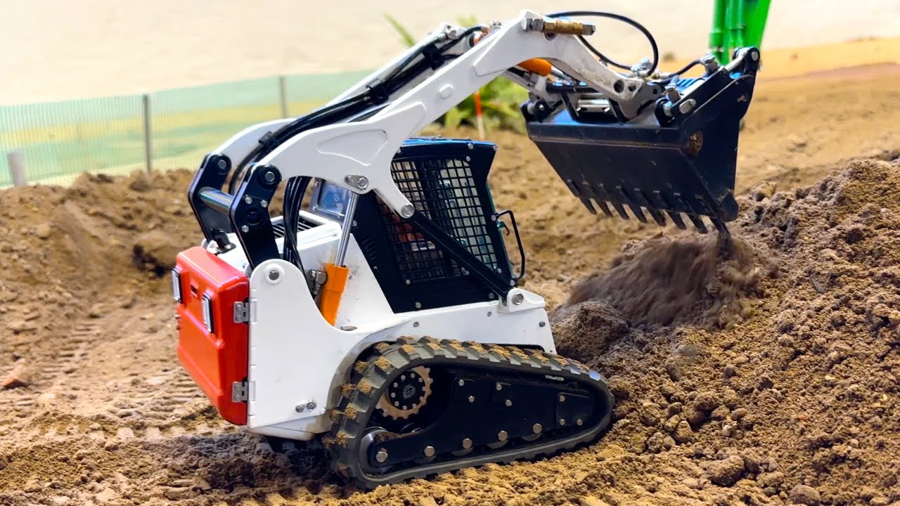 Mega RC Trucks SclaeART, RC Excavator Fumotec, RC Bobcat Lesu at work !!