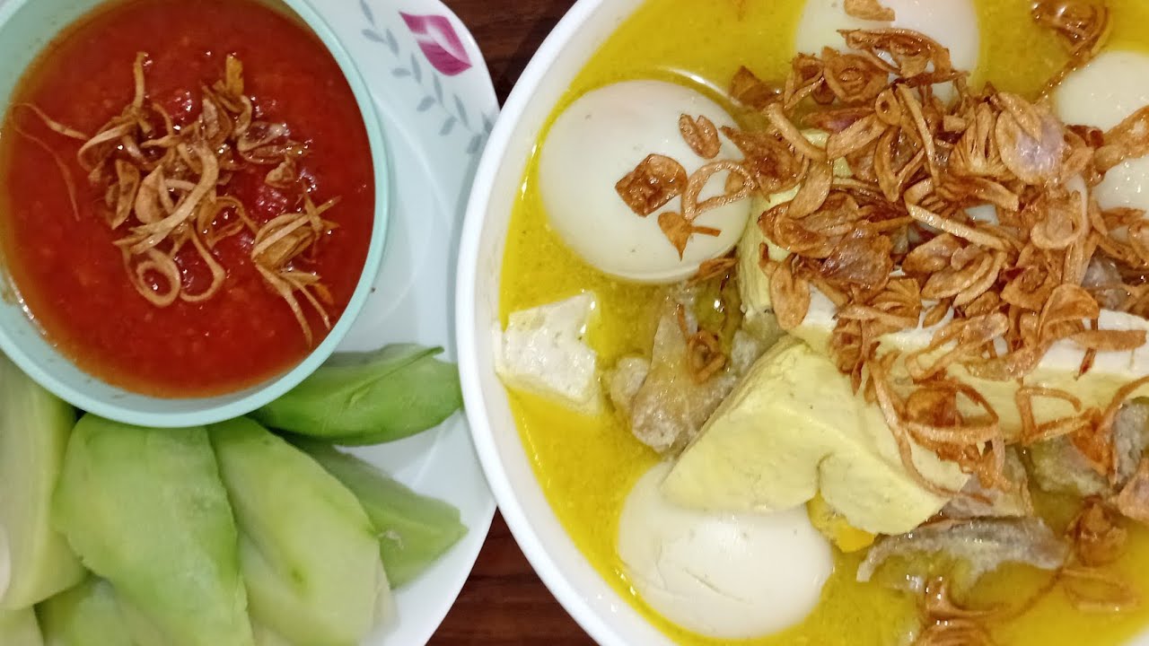 Opor Paling Enak Bumbu Ndeso Tahu Telur Bebek Ayam Kampung Gurih Banget Bikin Nagih+Sambel Lalapan