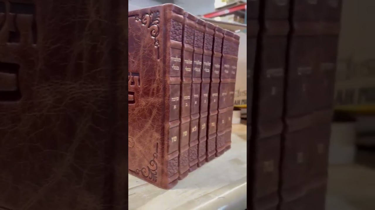 The options are endless, and it&rsquo;s one of the most beautiful pieces you can imagine! #artscroll