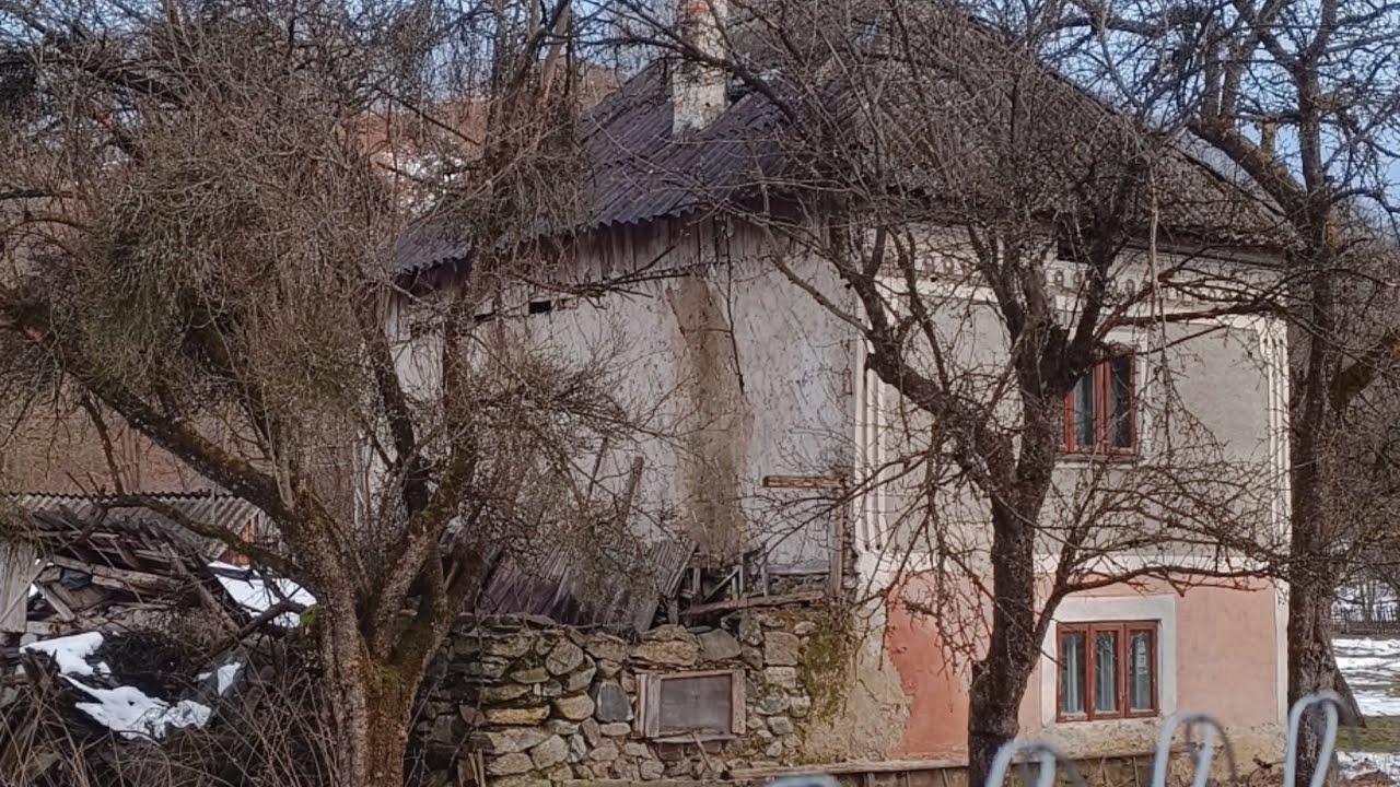 Am fost într o casă părăsită și s a întâmplat asta....😨