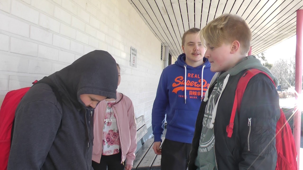 TULITSÄ KUMIVENEELLÄ?