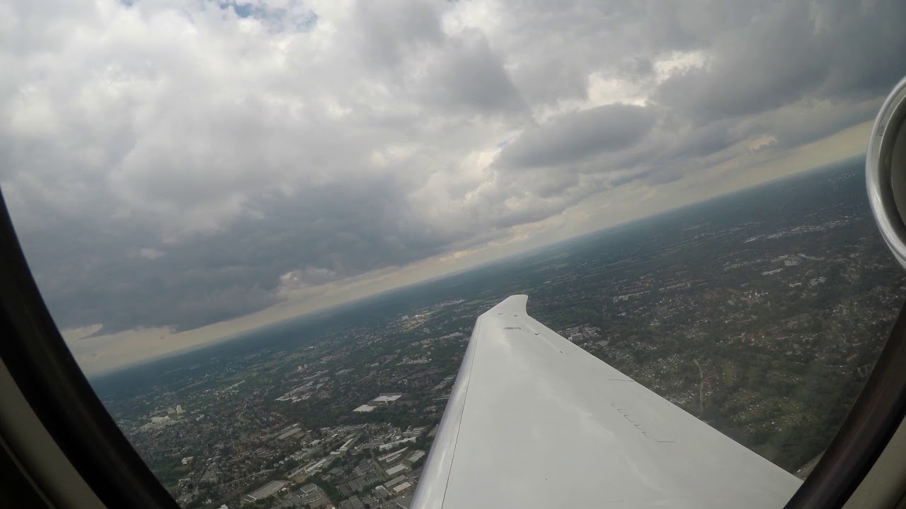 Cessna Citation M2 Take off EDDH Hamburg Airport to Sylt EDXW Airport Runway 33