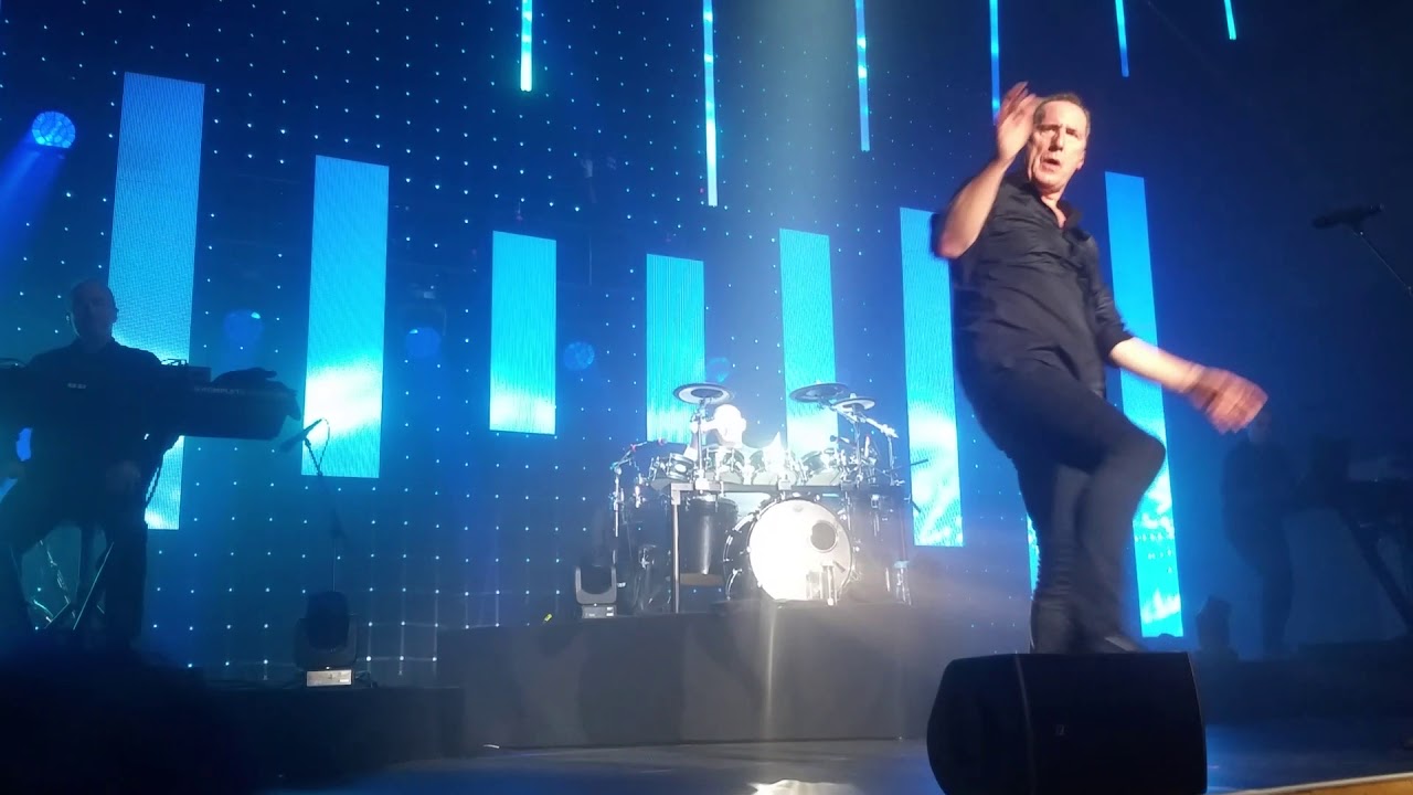 OMD De Montford Hall  Leicester 7 November 2019(3)