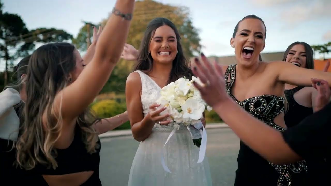 Casamento com as Madrinhas de Preto em Curitiba - Bruna e Gustavo