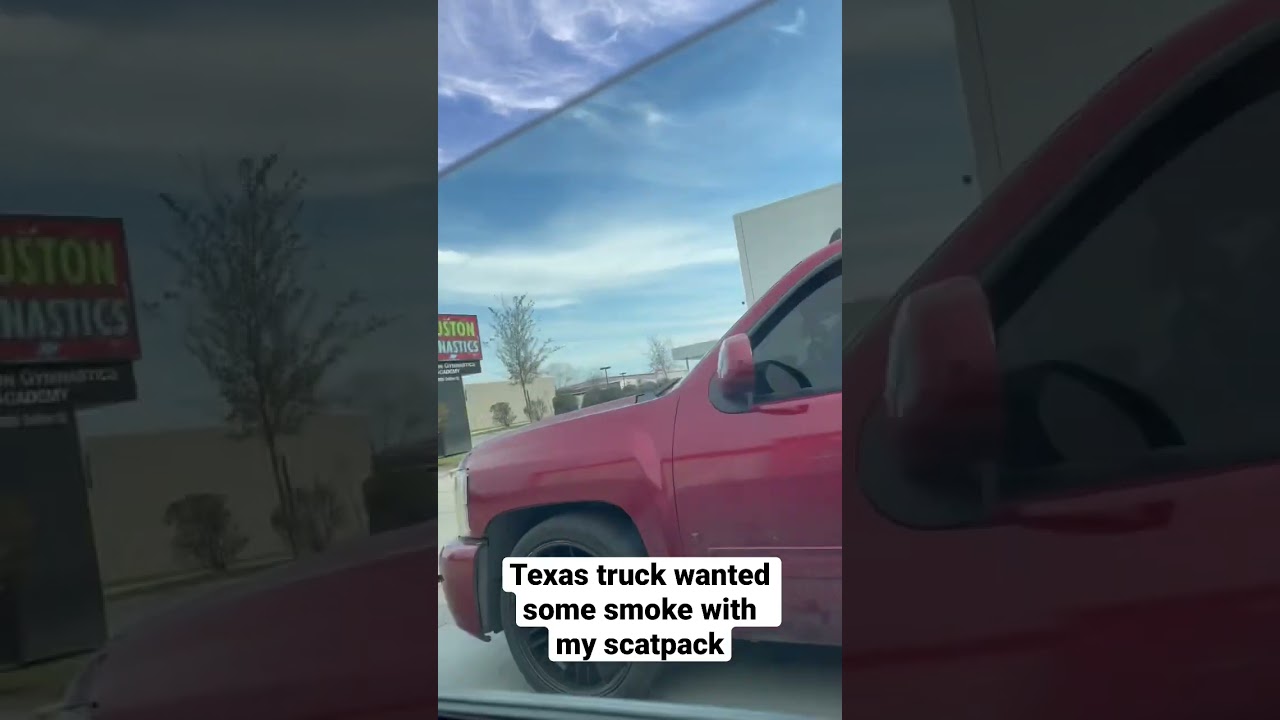 Texas truck wanted some smoke with my scatpack #shorts #srt #scatpack #392hemi #texastrucks