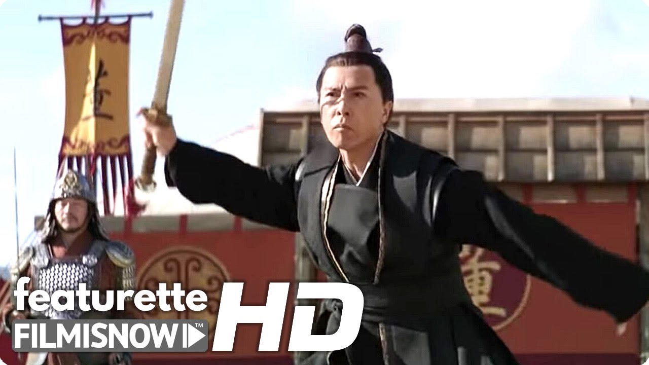 MULAN (2020) 