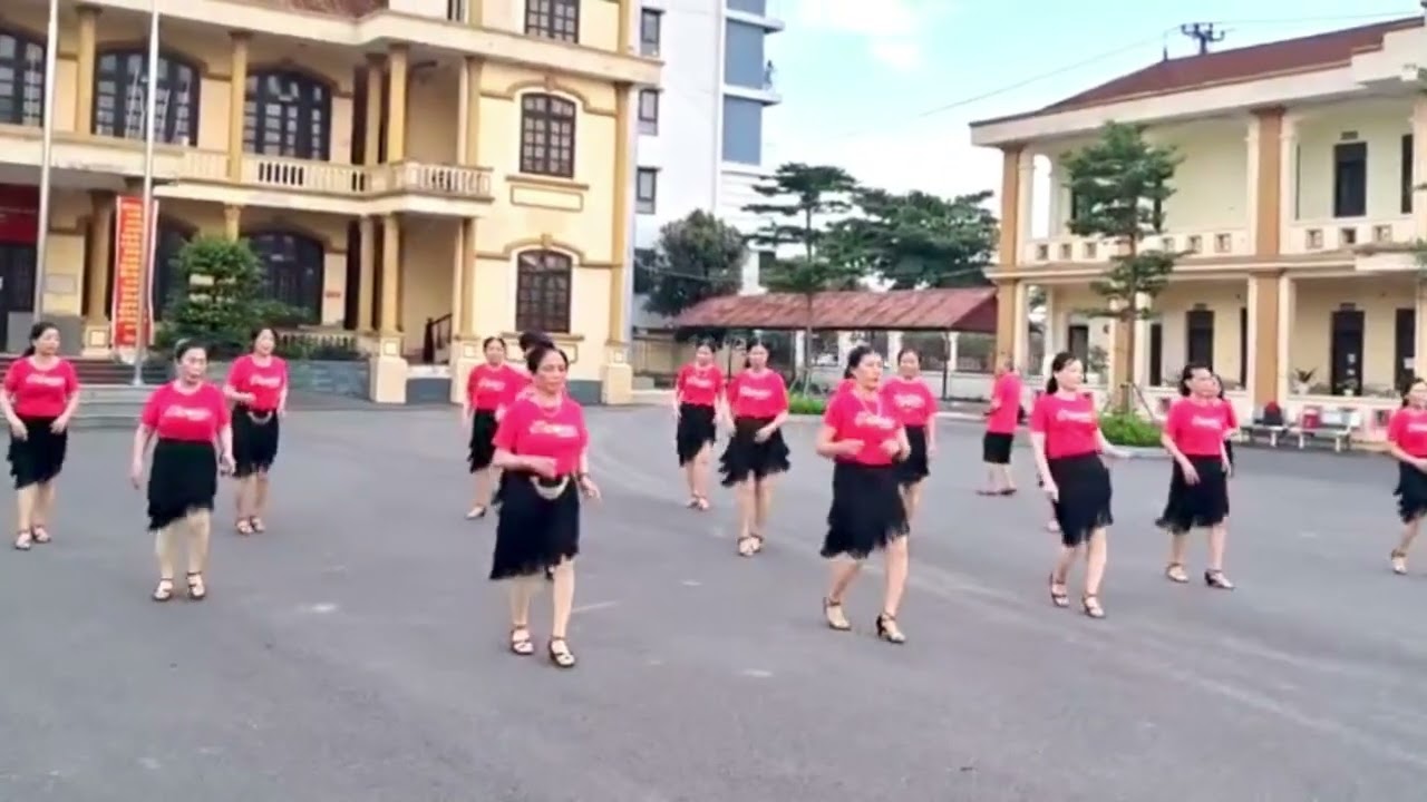 LAMBADA CHACHACHA CLB TÂN THÀNH