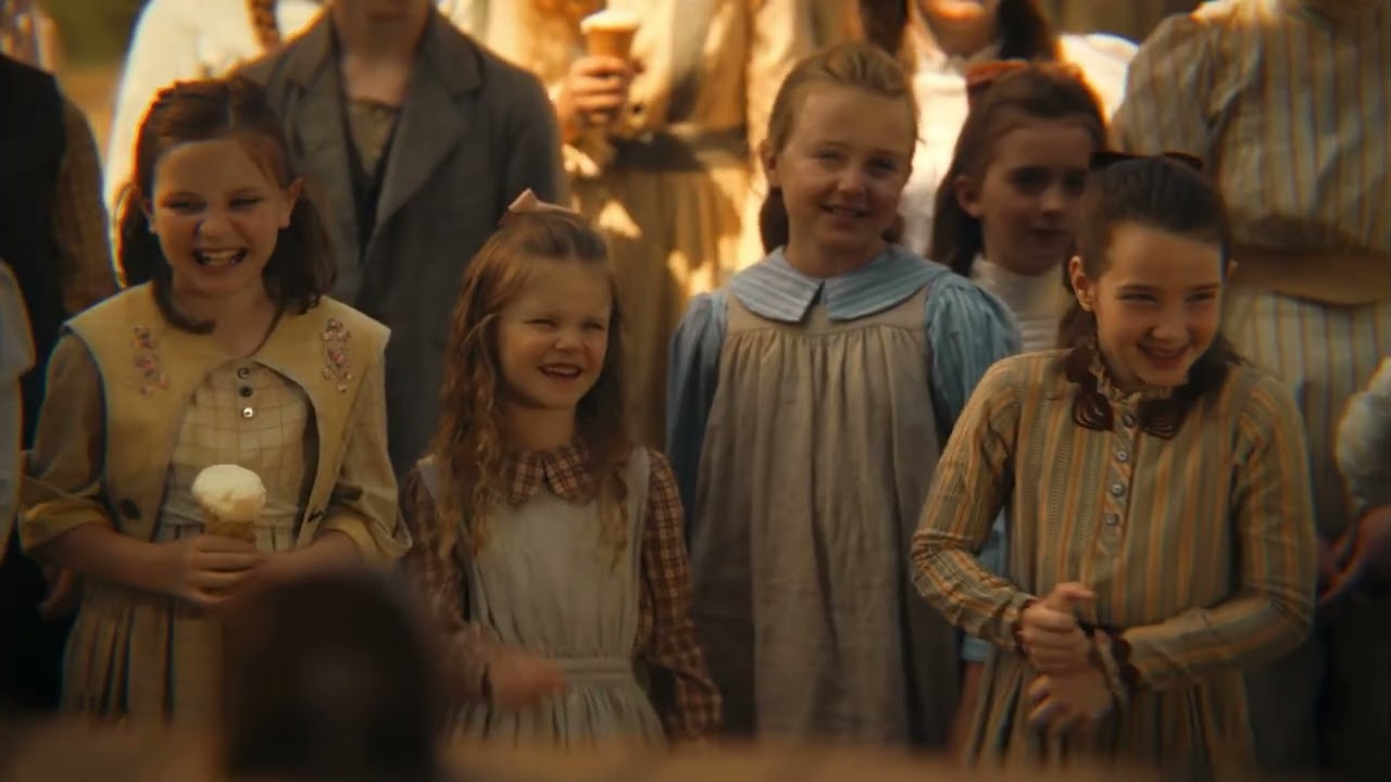1908 pennywise the dancing clown flashback scene | IT: welcome to derry 
