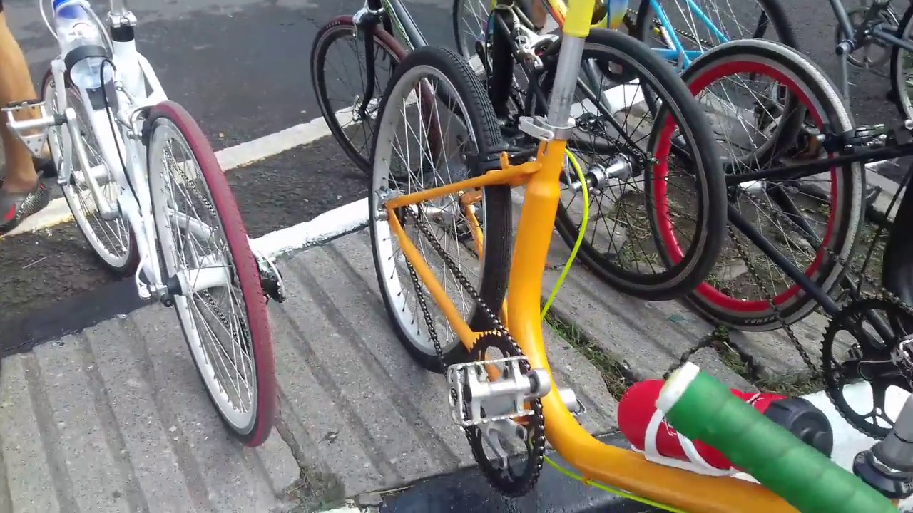 Ekspresi Para Joki Sepeda Minitrek Surabaya