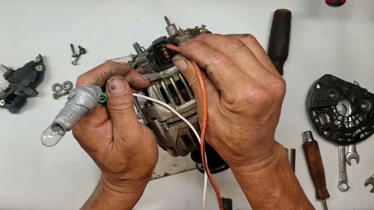 ALTERNADOR V.W POINTER 2004 ASI DE FACIL SE CHECA Y REPARAN , CUANDO EL FOQUITO TESTIGO NO SE APAGA