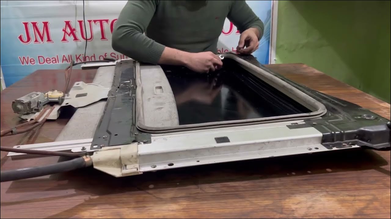 How to Clean Universal￼ sunroof ￼